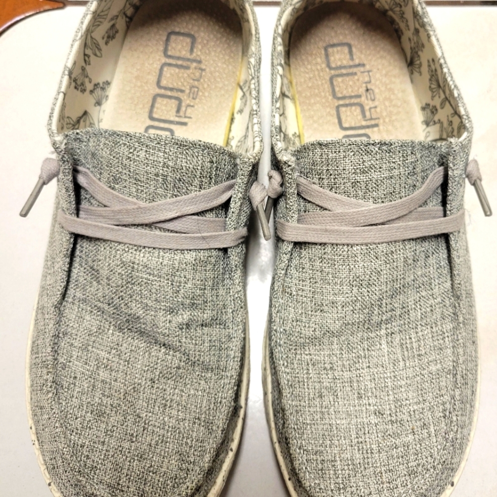 Women's Hey Dude shoes size 8